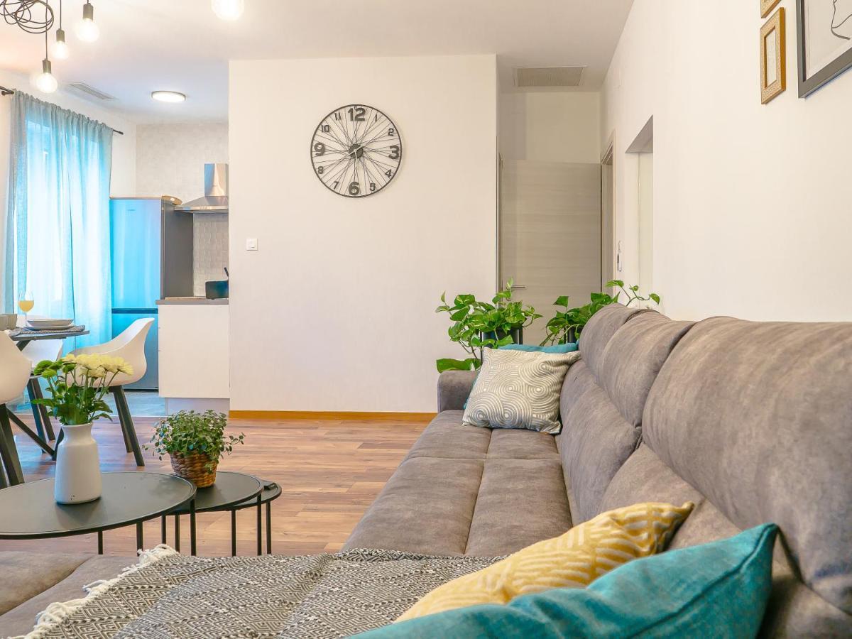 Apartmani Dora & Luka リエカ エクステリア 写真